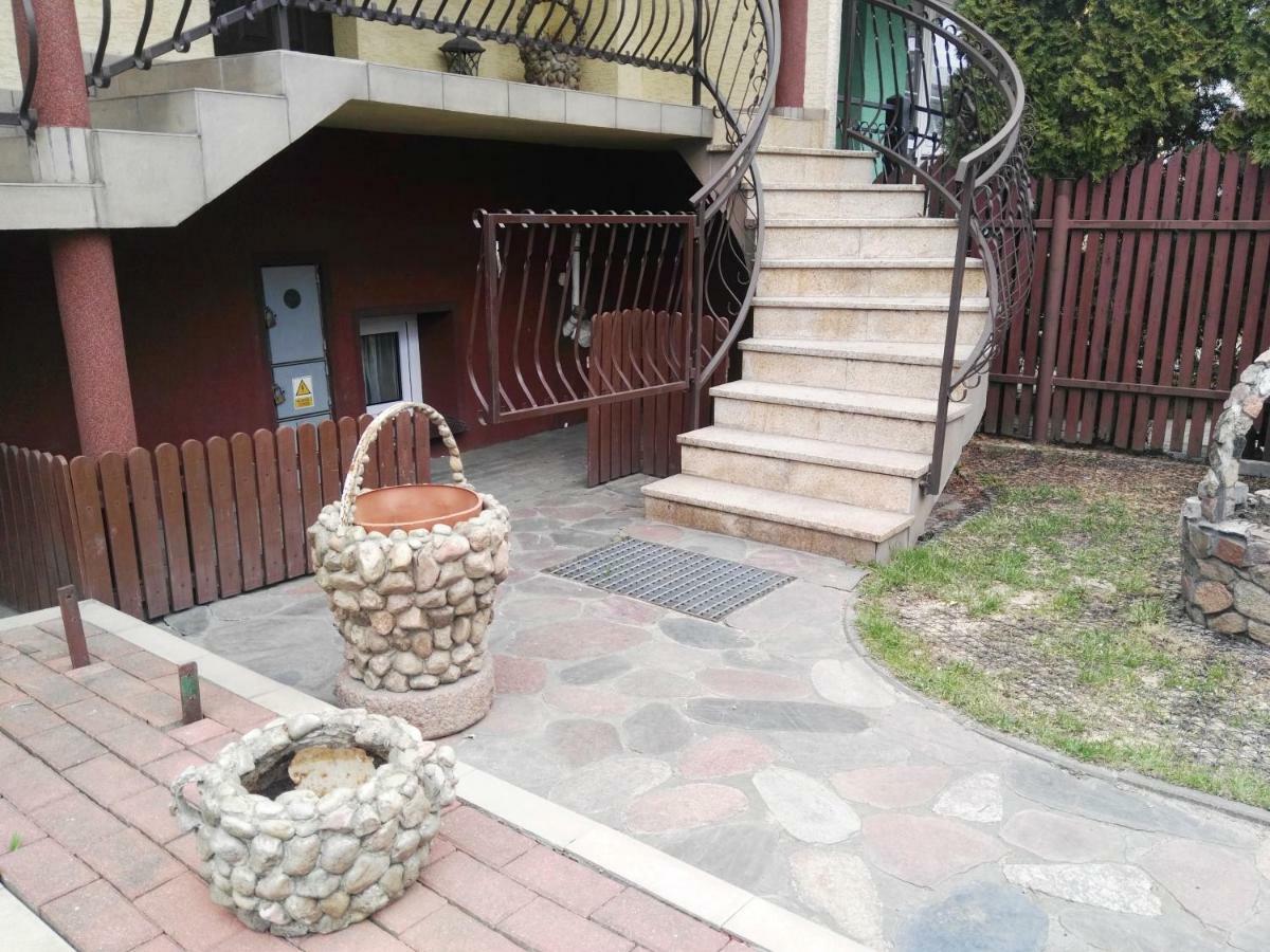 Pokoj Mery Augustów Exteriér fotografie